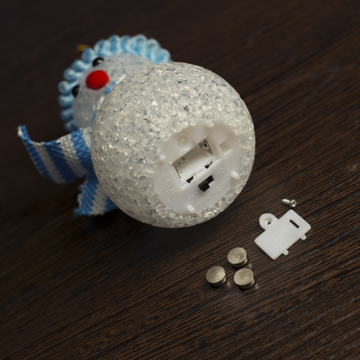 Игрушка световая "Снеговик" (батарейки в комплекте) 6х13 см, 1 LED RGB, СИНИЙ