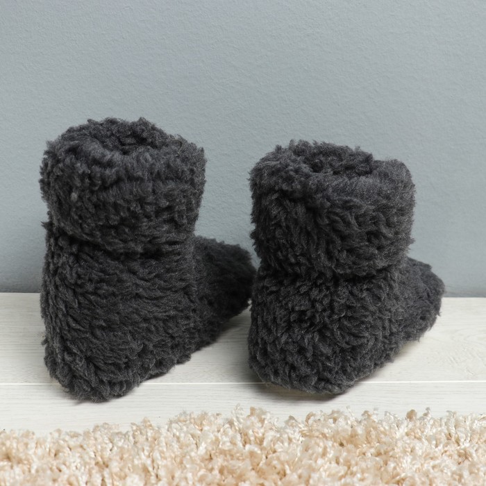 Чуни из овчины, размер 34-35, светлые