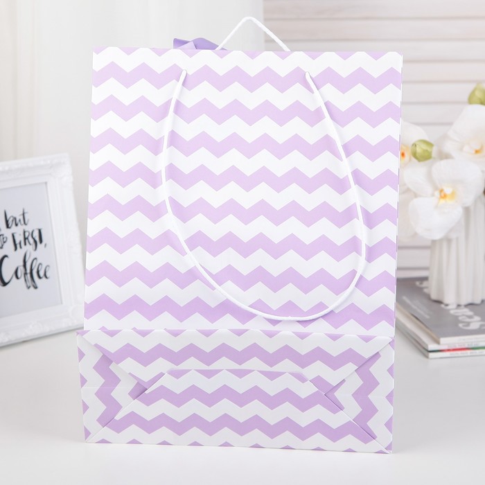 Пакет подарочный с бантом, "Зигзаг", аметистовый, 41 х 36 х 12 см