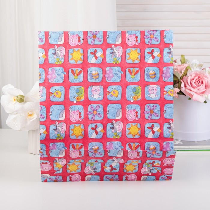 Пакет подарочный, "Весёлая ферма", красный, 41 х 36 х 12 см