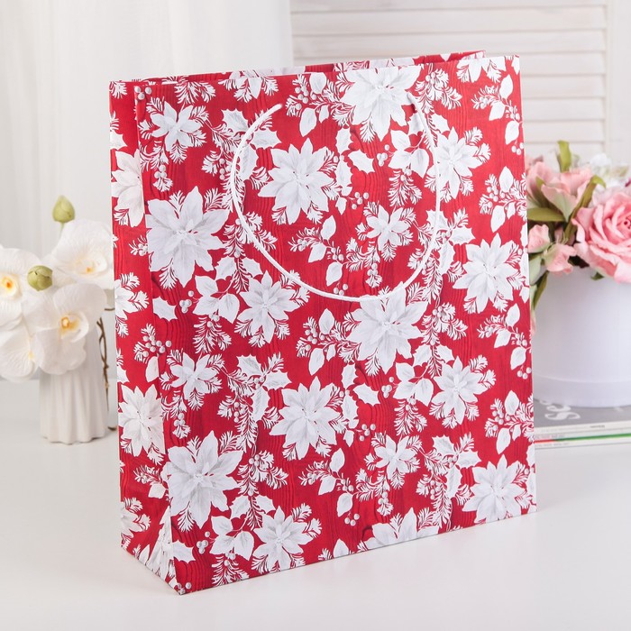 Пакет подарочный, "Зимние цветы", красный, 41 х 36 х 12 см