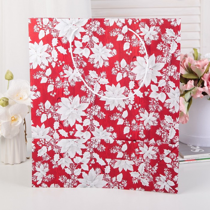 Пакет подарочный, "Зимние цветы", красный, 41 х 36 х 12 см