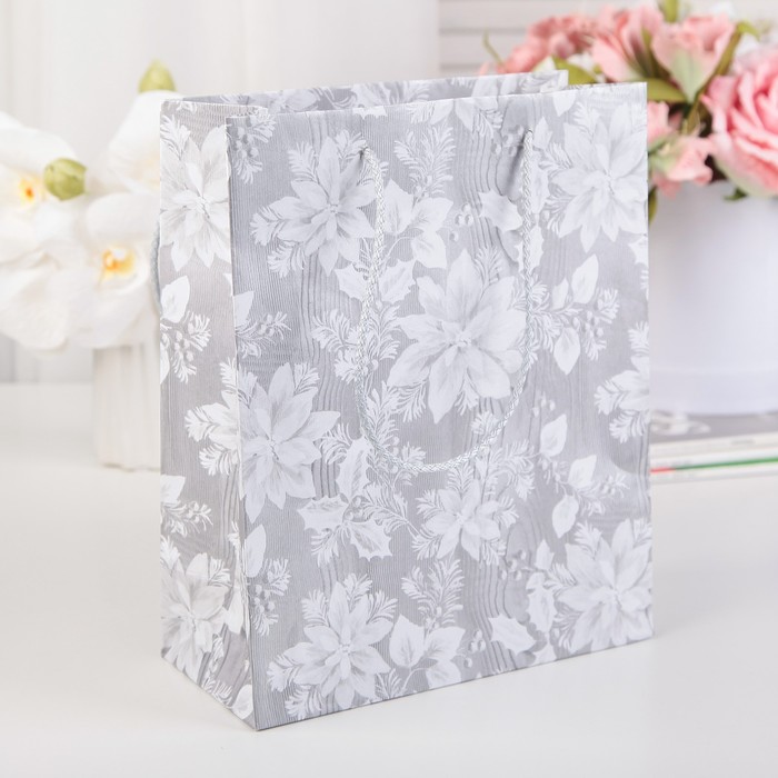 Пакет подарочный, "Зимние цветы", серебро, 27 х 22 х 10 см