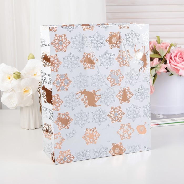 Пакет подарочный, "Новогодняя пора", серебро, 35 х 27 х 12 см