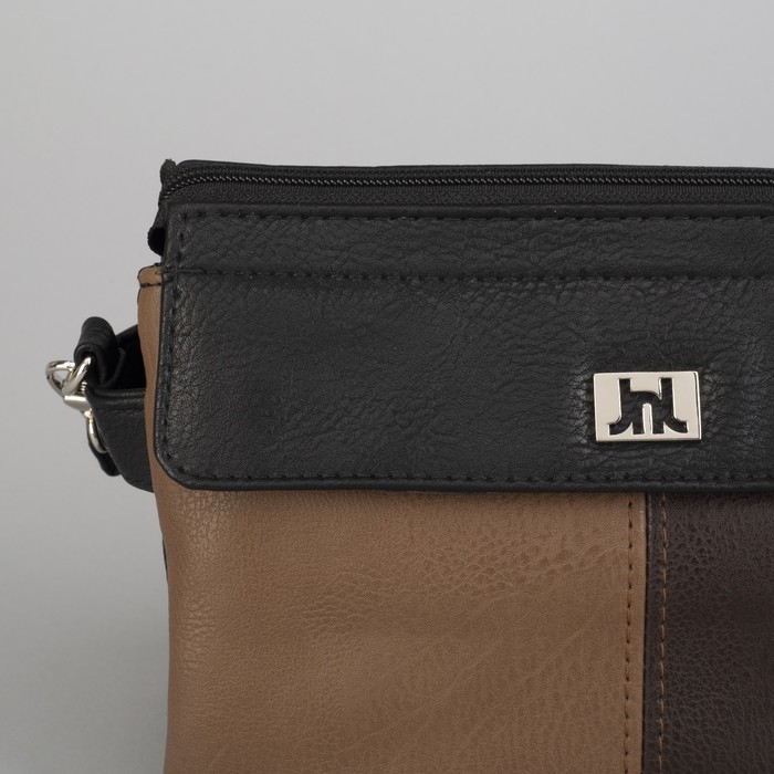 Сумка женская, 5 отделов на молниях, наружный карман, регулируемый ремень, цвет чёрный/коричневый