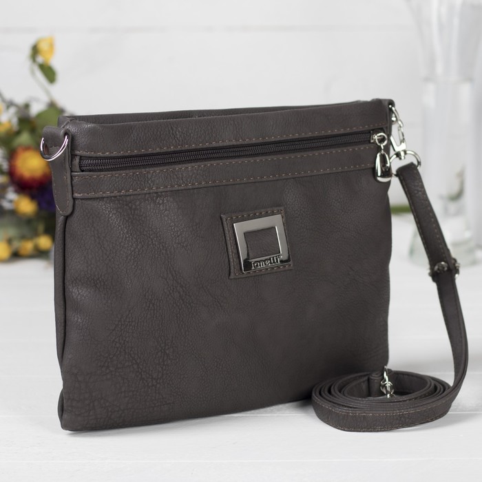 Сумка женская, отдел с перегородкой на молнии, наружный карман, регулируемый ремень, цвет коричневый