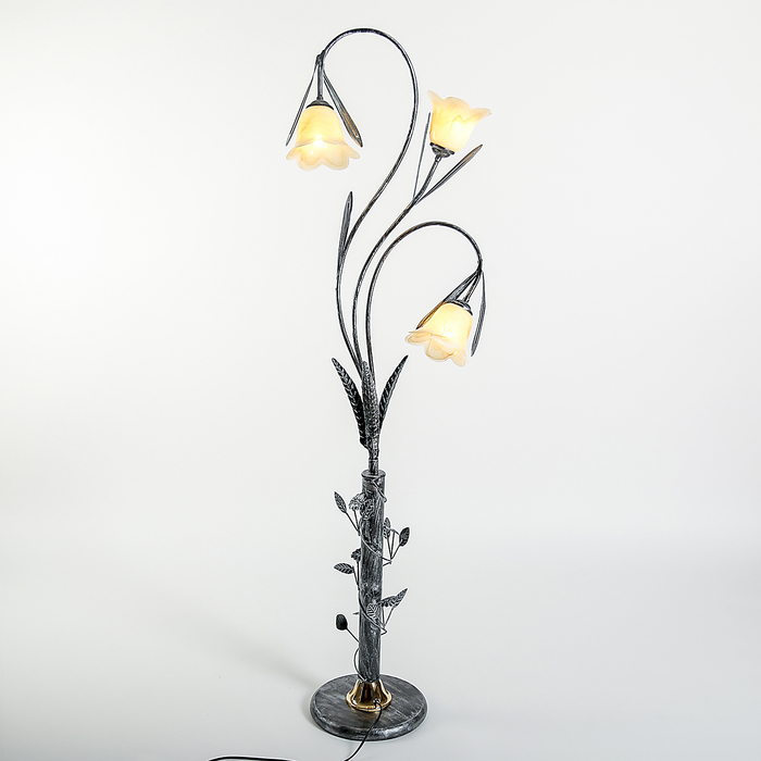 Светильник напольный "Колокольчики" чернённое серебро Е27 3х40W 162х61х27 см