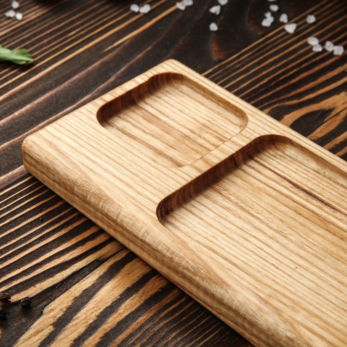 Доска для подачи блюд яспонской кухни, с отделение под соусник, массив ясеня, 20х10 см, 7х5 385198