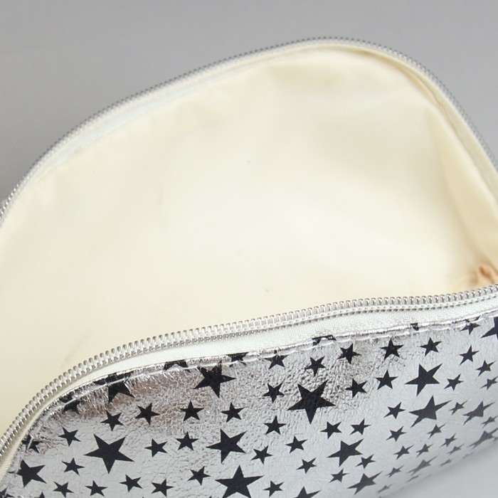 Косметичка дорожная «Звездопад», отдел на молнии, цвет серебристый