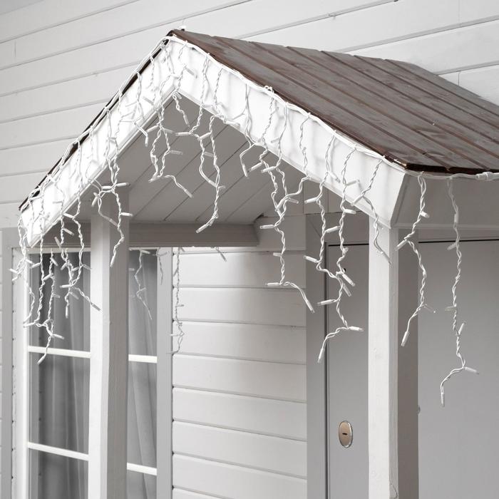 БАХРОМА уличная, УМС, Ш:3м, В:0.6м, Н.Б. 2W Каучук LED(IP65)-160-220V, КРАСНЫЙ