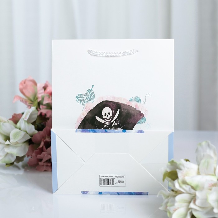 Пакет ламинированный 18 х 10 х 23 см