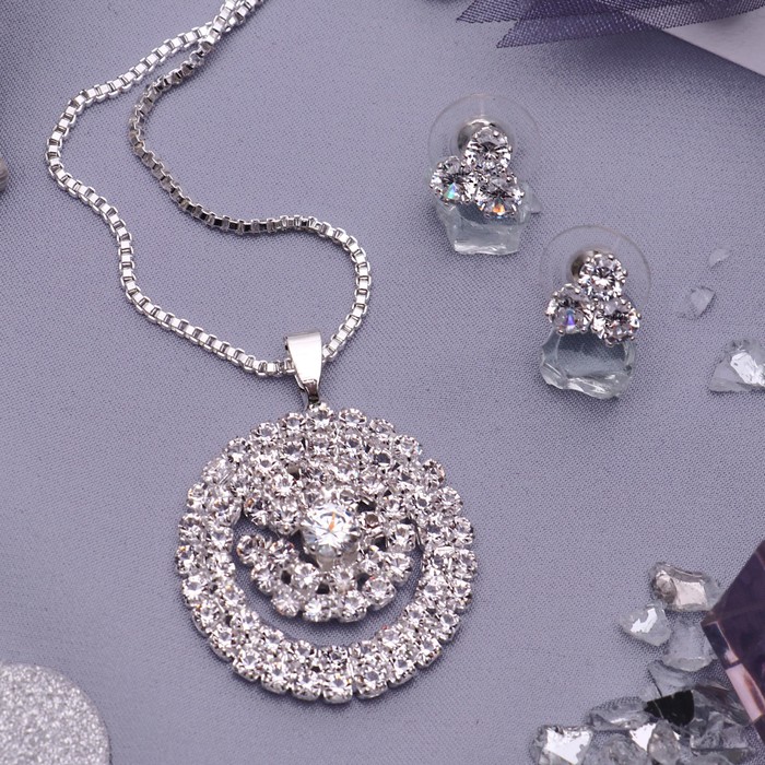 Гарнитур 2 предмета: серьги, кулон "Циркон" изыск, круги, цвет белый в серебре, 45 см