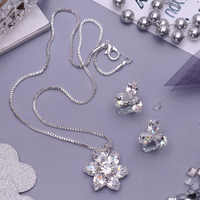 Гарнитур 2 предмета: серьги, кулон "Циркон" изыск, цветок, цвет белый в серебре, 45 см