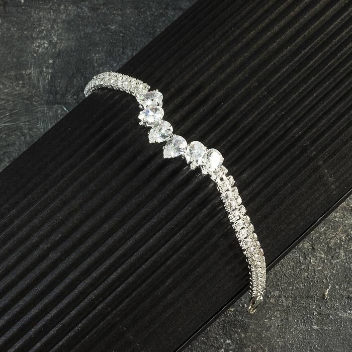 Браслет со стразами: "Циркон" изыск, дуга, цвет белый в серебре