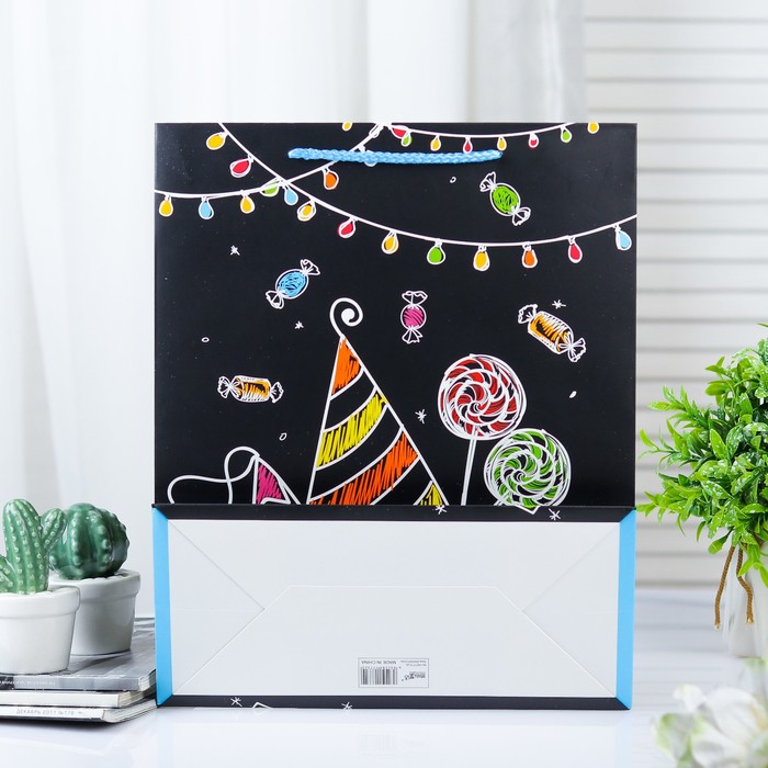 Пакет ламинированный 26 х 12 х 32 см