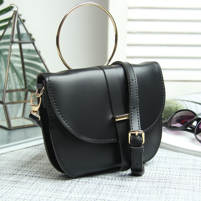 Сумка жен Кэти, 19*3*16,5, отд на клапане, н/карман, длин ремень, металл ручка, черный