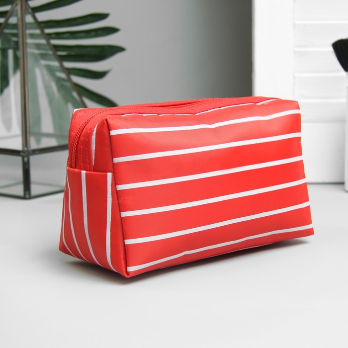 Косметичка дорожная «Любовь», отдел на молнии, ручка, цвет красный