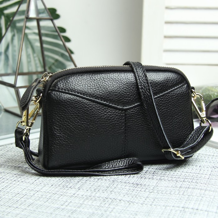 Клатч жен Лара, 18,5*4*12, отд на молнии, н/карман, ручка, длин ремень, черный