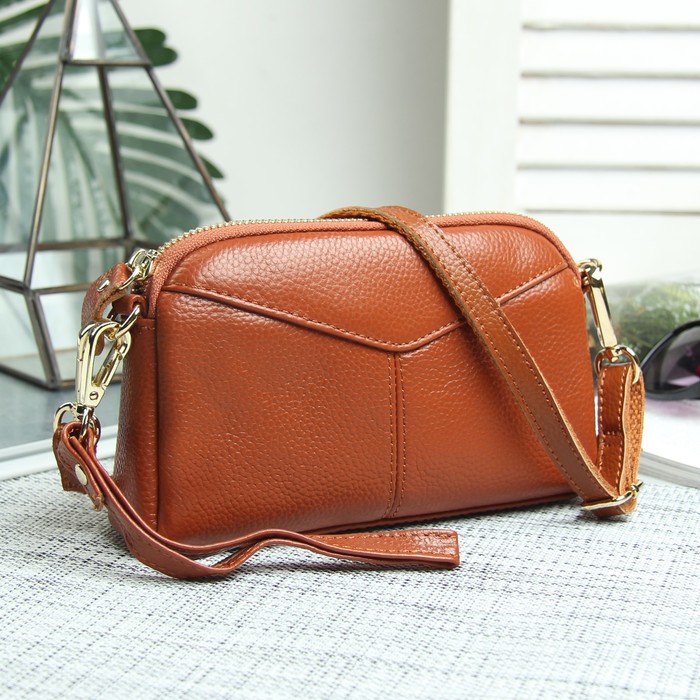 Клатч жен Лара, 18,5*4*12, отд на молнии, н/карман, ручка, длин ремень, коричневый