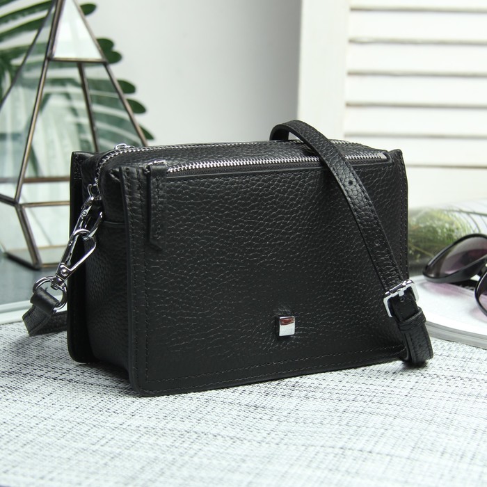 Сумка жен Адель, 18*8*12, отд на молнии, 2 н/кармана, длин ремень, черный