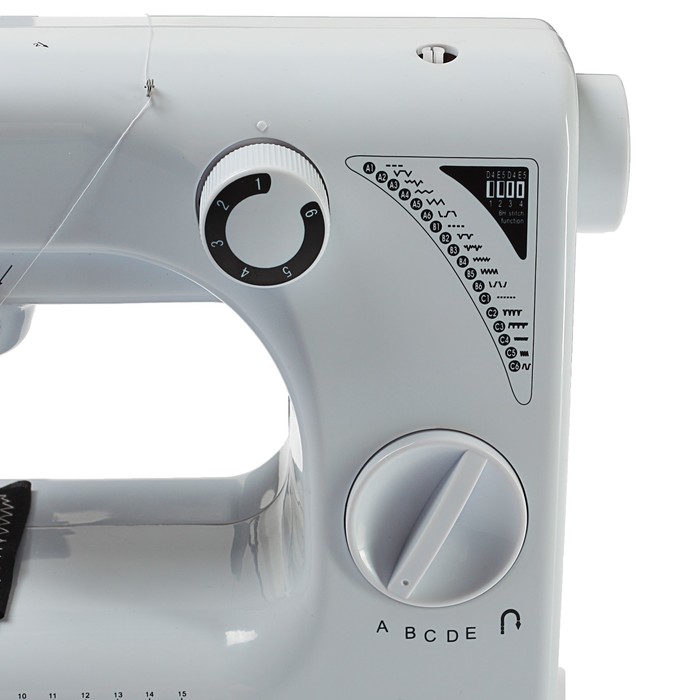 Швейная машина VLK Napoli 2400, 19 видов строчки, электромеханическая, белая