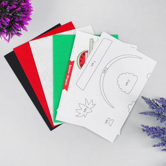 Набор для создания кошелька из фетра "Арбуз" + нитки, игла