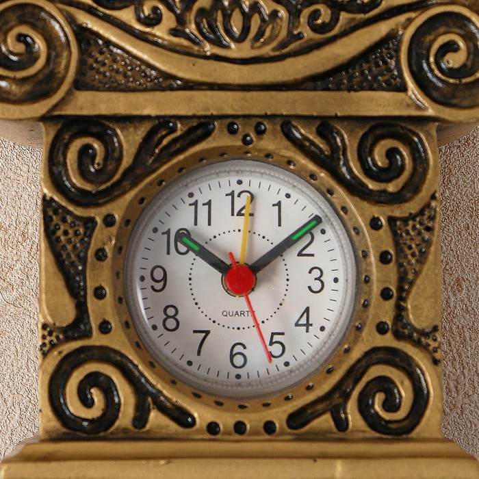 Часы настольные "Лайка", h=23 см