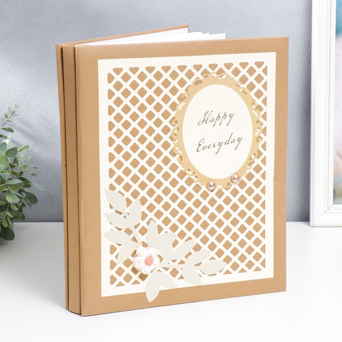 Фотоальбом на 100 фото 13х18 см "Белоснежный цветок и сетка" 32,5х27,5х4 см