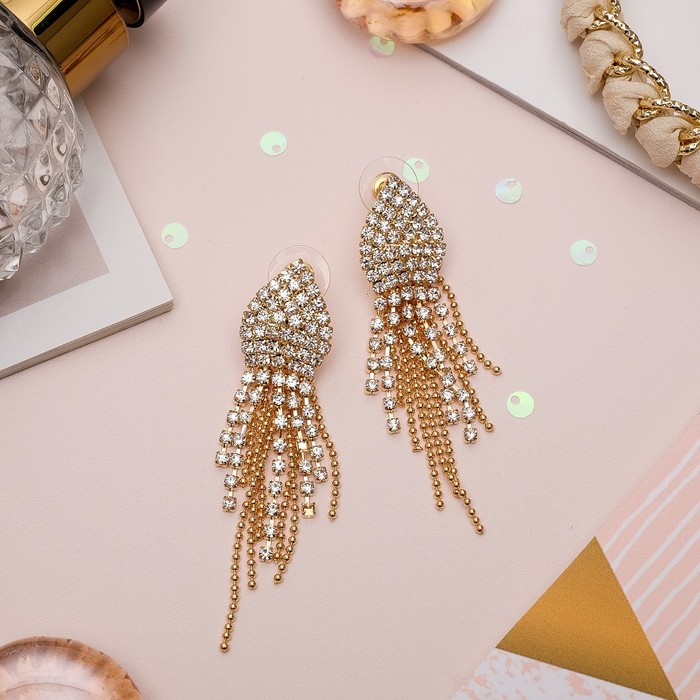 Серьги висячие со стразами "Голливуд" каскад нитей, цвет белый в золоте