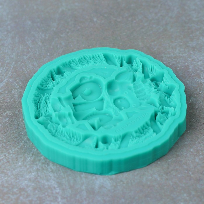 Молд "Венок с поросёнком 2019"