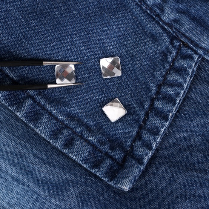 Стразы термоклеевые "Квадрат", 100шт, 6 х 6мм, цвет белый