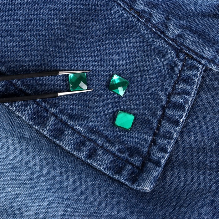 Стразы термоклеевые "Квадрат", 100шт, 6 х 6мм, цвет зелёный