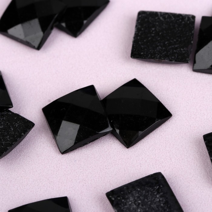 Стразы термоклеевые &quot;Квадрат&quot;, 20шт, 10 х 10мм,цвет чёрный