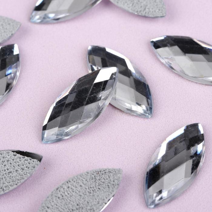 Стразы термоклеевые "Лепесток", 20шт, 9 х 20мм, цвет белый