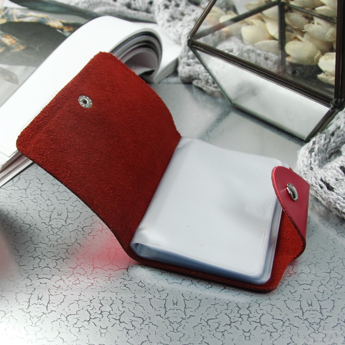 Визитница вертикальная, 1 ряд, 26 картхолдеров, цвет малиновый