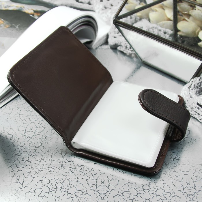 Визитница вертикальная, 1 ряд, 24 картхолдера, цвет коричневый