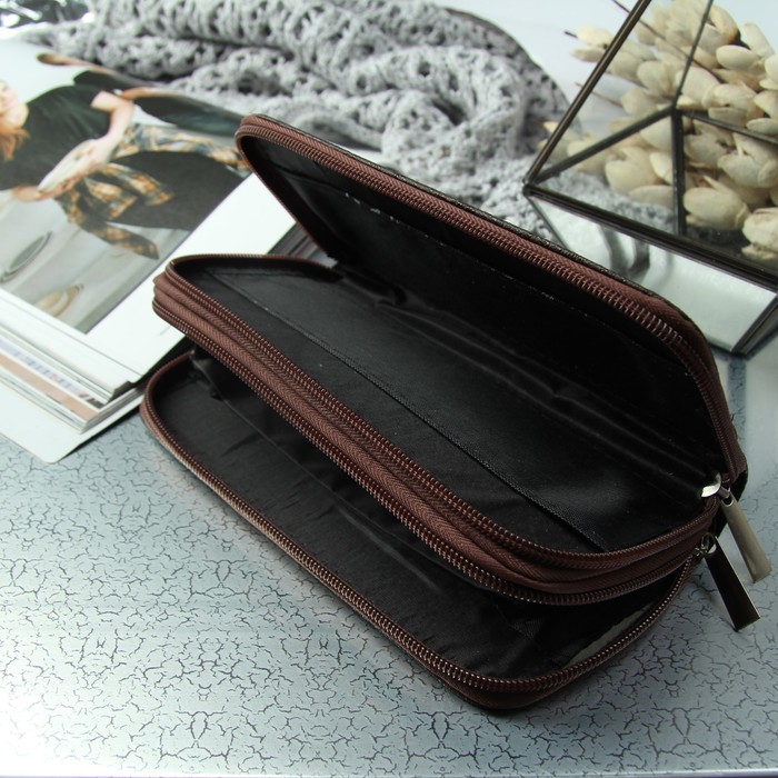 Кошелёк женский, 3 отдела на молниях, для карт, с ручкой, цвет коричневый