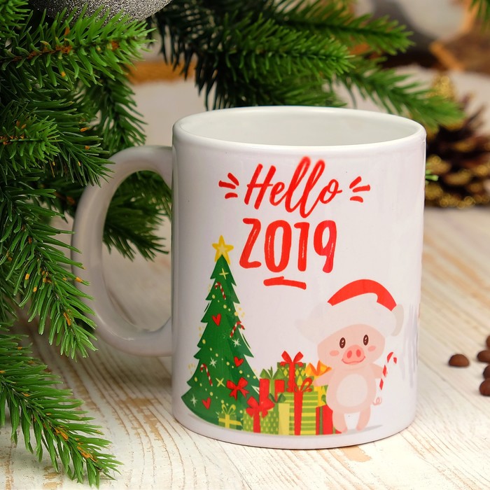 Кружка "Поросёнок Hello", символ года 2019, c нанесением