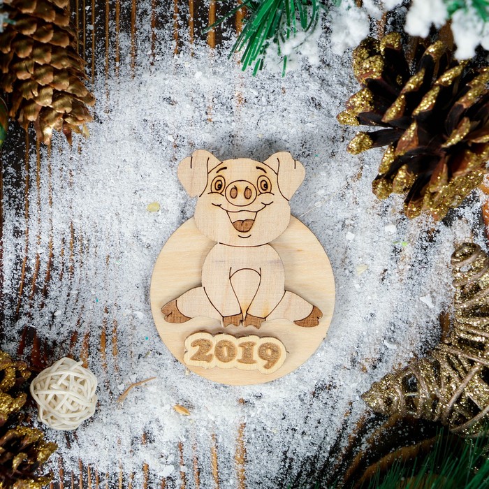 Магнит новогодний &quot;Хрюшка Кики&quot;, фанера, 7 см