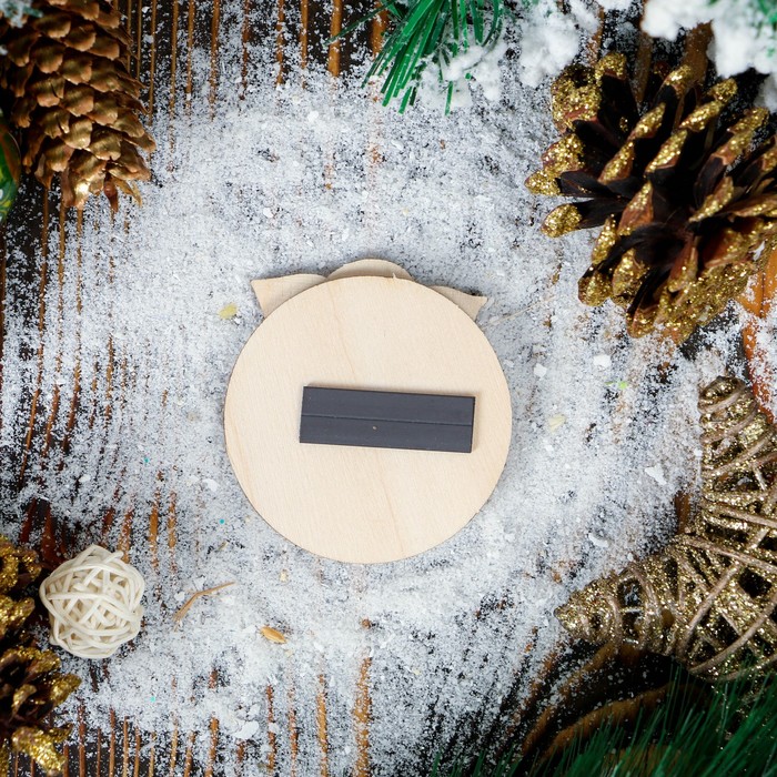 Магнит новогодний "Хрюшка Чепчик", фанера, 7 см