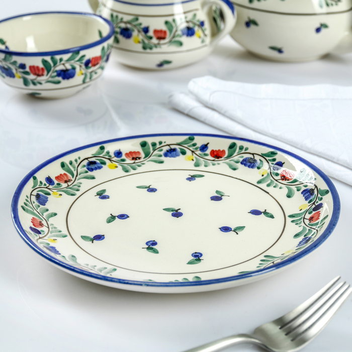 Тарелка 21 см "Черника"