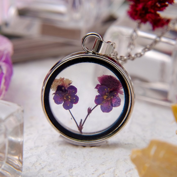 Кулон из стекла "Венеция" круг, фиалка, цвет фиолетовый в серебре, 50 см