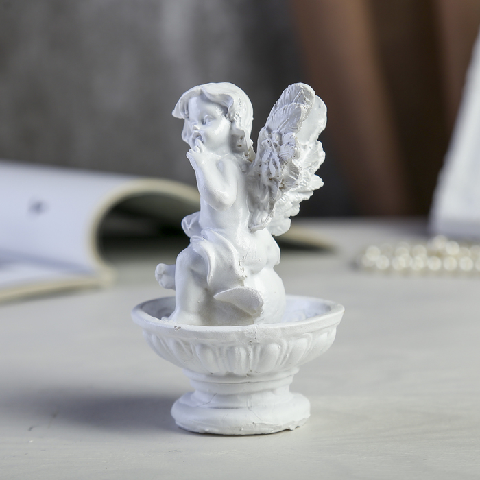 Сувенир полистоун "Белоснежный ангел в фонтане" МИКС 12,7х7х7 см
