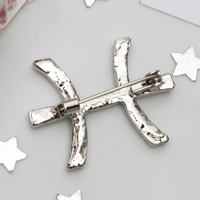 Брошь "Знаки зодиака" рыбы , цвет белый в серебре