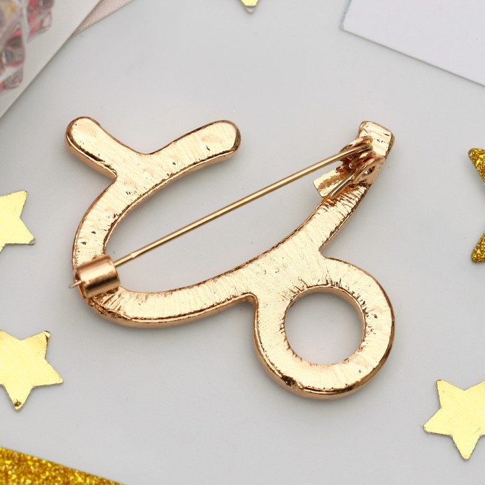 Брошь "Знаки зодиака" козерог, цвет белый в золоте