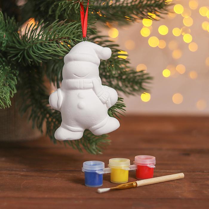 Елочное украшение под раскраску "Снеговик в шапочке" с подвесом, краска 3 цв по 2 мл, кисть 346243