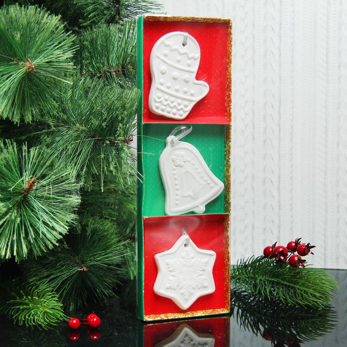 Набор новогодних подвесок под раскраску 3 шт "Радость" с подвесом