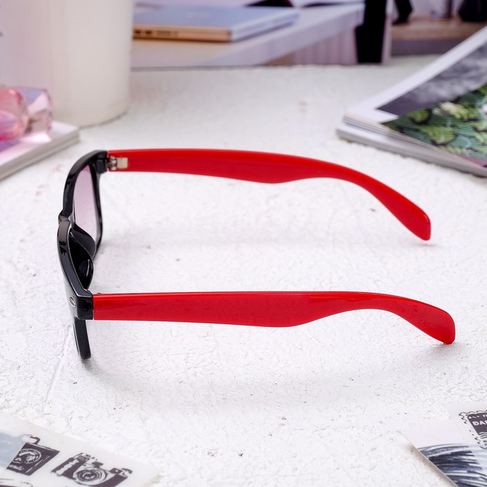 Очки корригирующие 6619 красно-черные тонированные +4