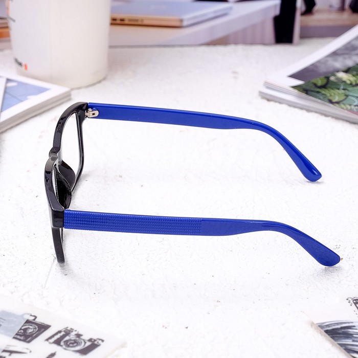 Очки корригирующие 2107 C2 +4