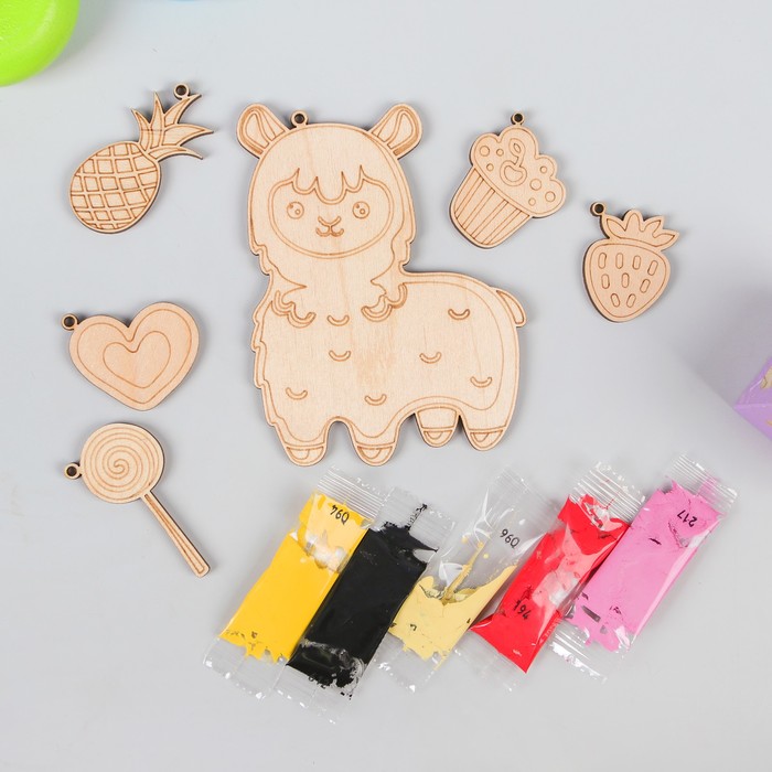 Подвески-раскраски из дерева "Лама"